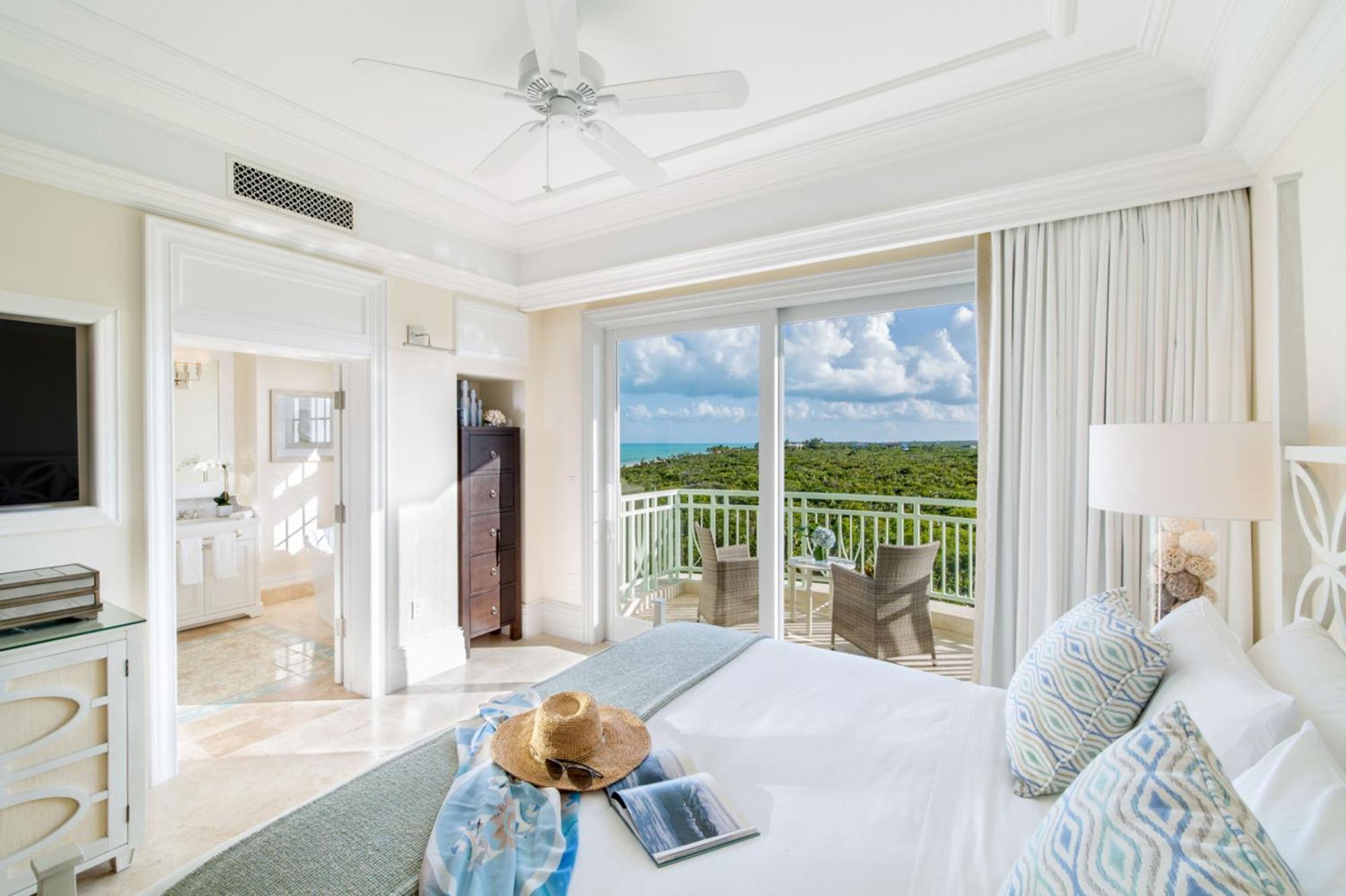 Junior Suite with Partial Ocean View